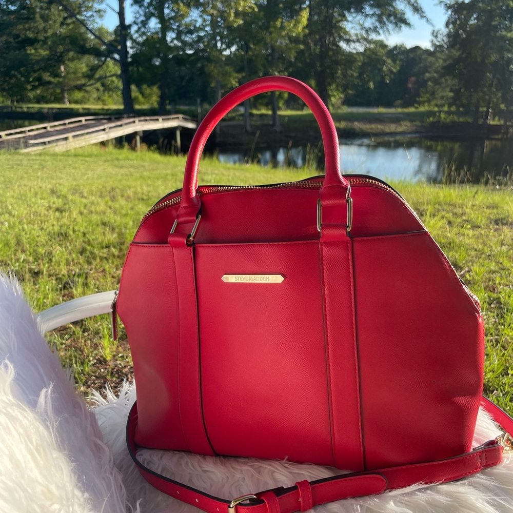 NEW Steve Madden Red Crossbody Satchel – Worn Once, Retails $88!